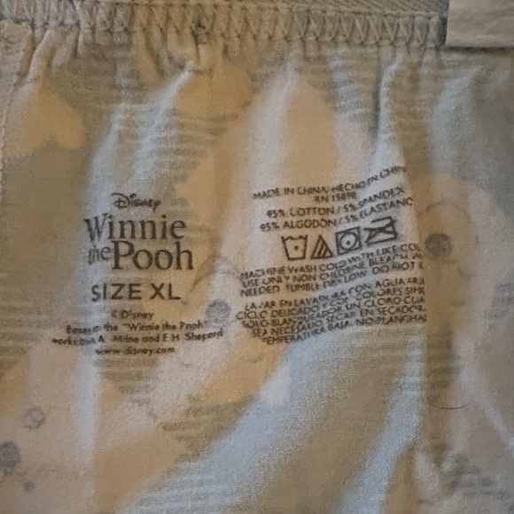 Disney Winnie the Pooh Women's Pajama Set - Green and Yellow - Picture 4 of 4